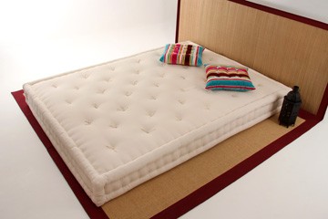 Colchão Futon Queen Size - Tecido Impermeável